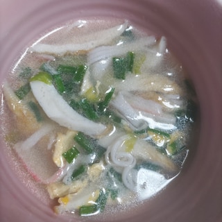 カニカマとちくわと卵の中華スープ